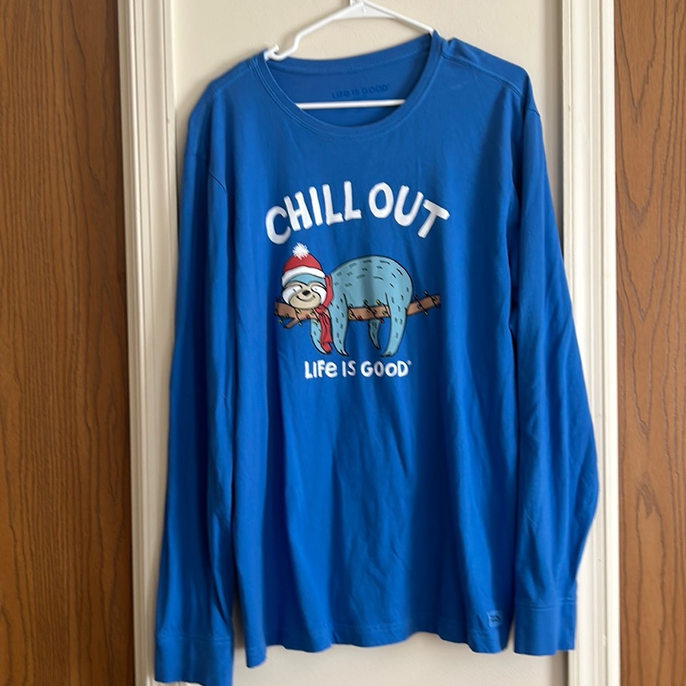 New without tags mens large Life Is Good Christmas sloth long sleeve tee